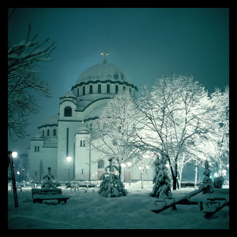 Hrama_Sveto_Save_u_beogradu_-_zima
